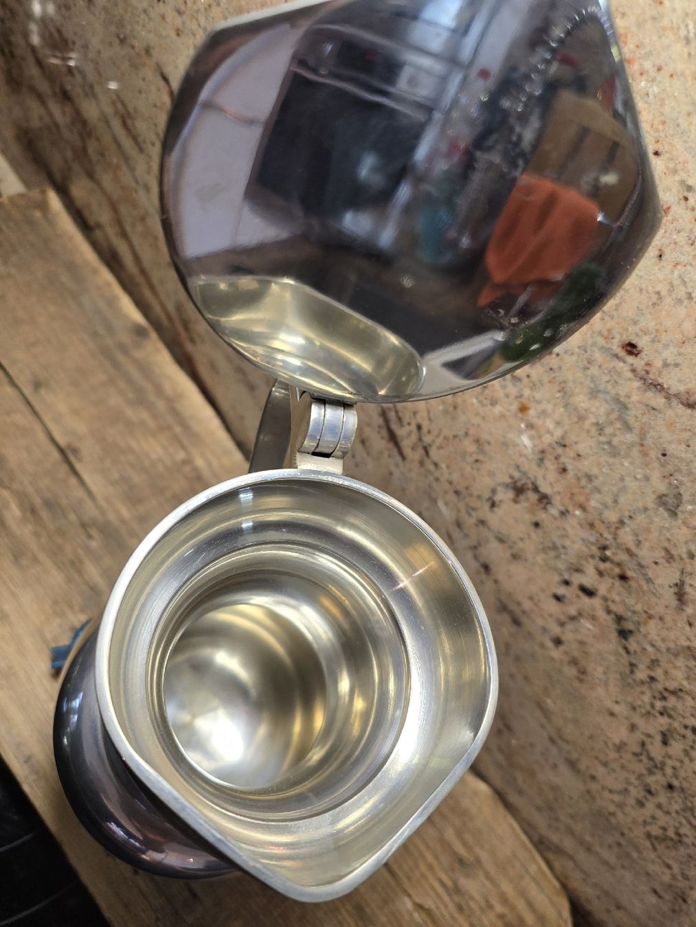Karaffen: Zinnkrug mit Deckel neu – Gebraucht aus Walkringen von Vanuca 4