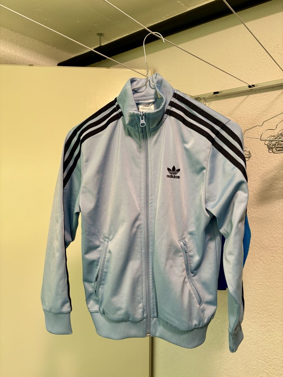 Adidas Lotti & Set di vestiti: Adidas Trainerjacke – Usato da Nürensdorf venduto da ste_b5jl 1