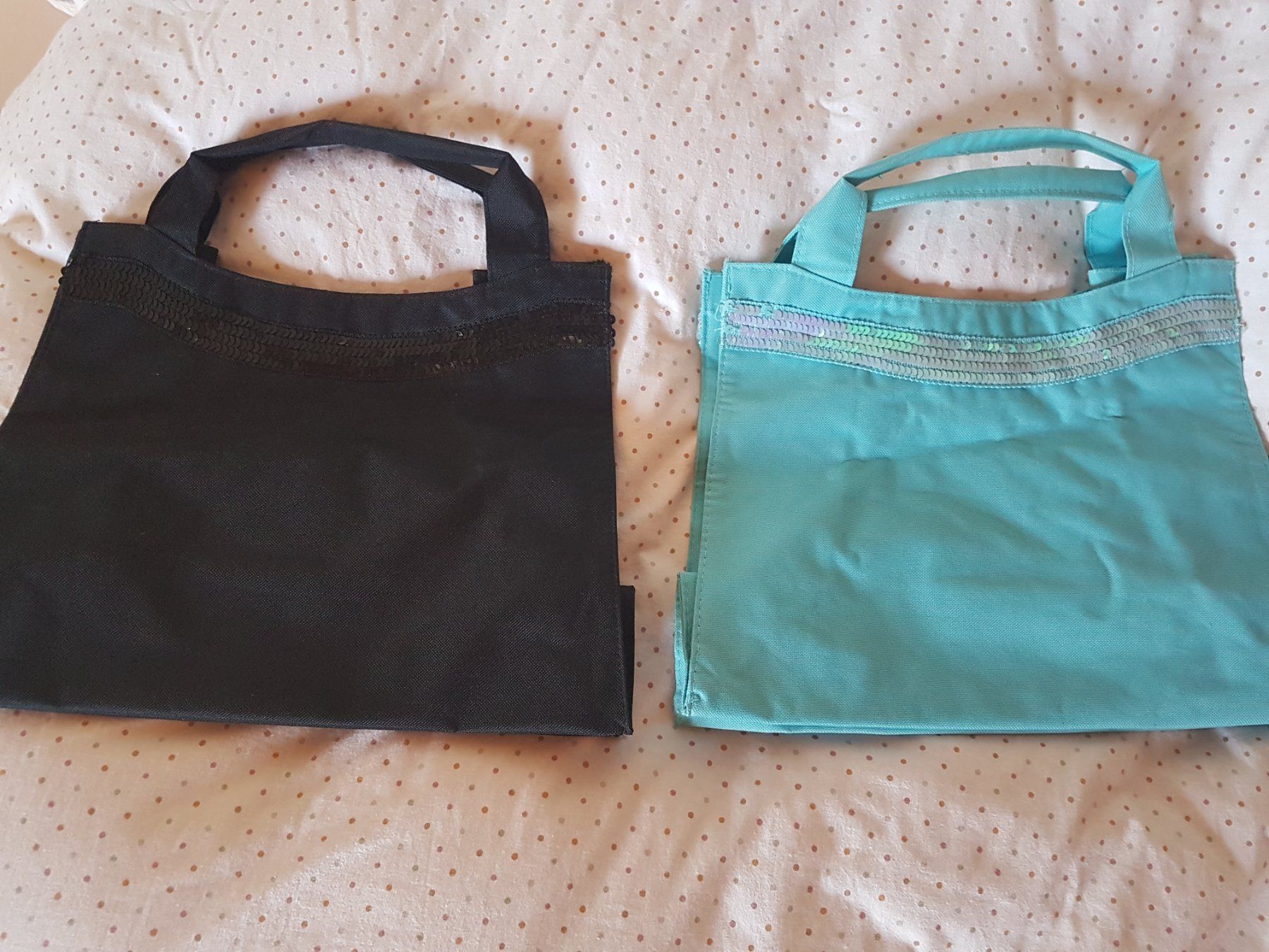 Borse da donna: Petit sac de plage, course...avec sequin marque Douglas (2) – Usato da Villiers venduto da san_jn5w 9