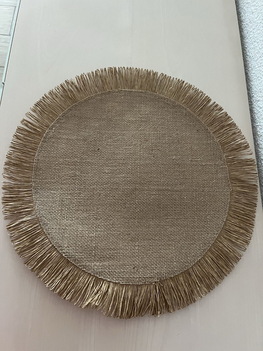Set di tavolo e panche: 6er Set: Rustikale Tischsets aus Jute, Neu – Nuovo (secondo la descrizione) da Luzern venduto da suhamadlun