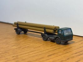 M1404: Lastwagen mit Baumstämmen (Spur N)