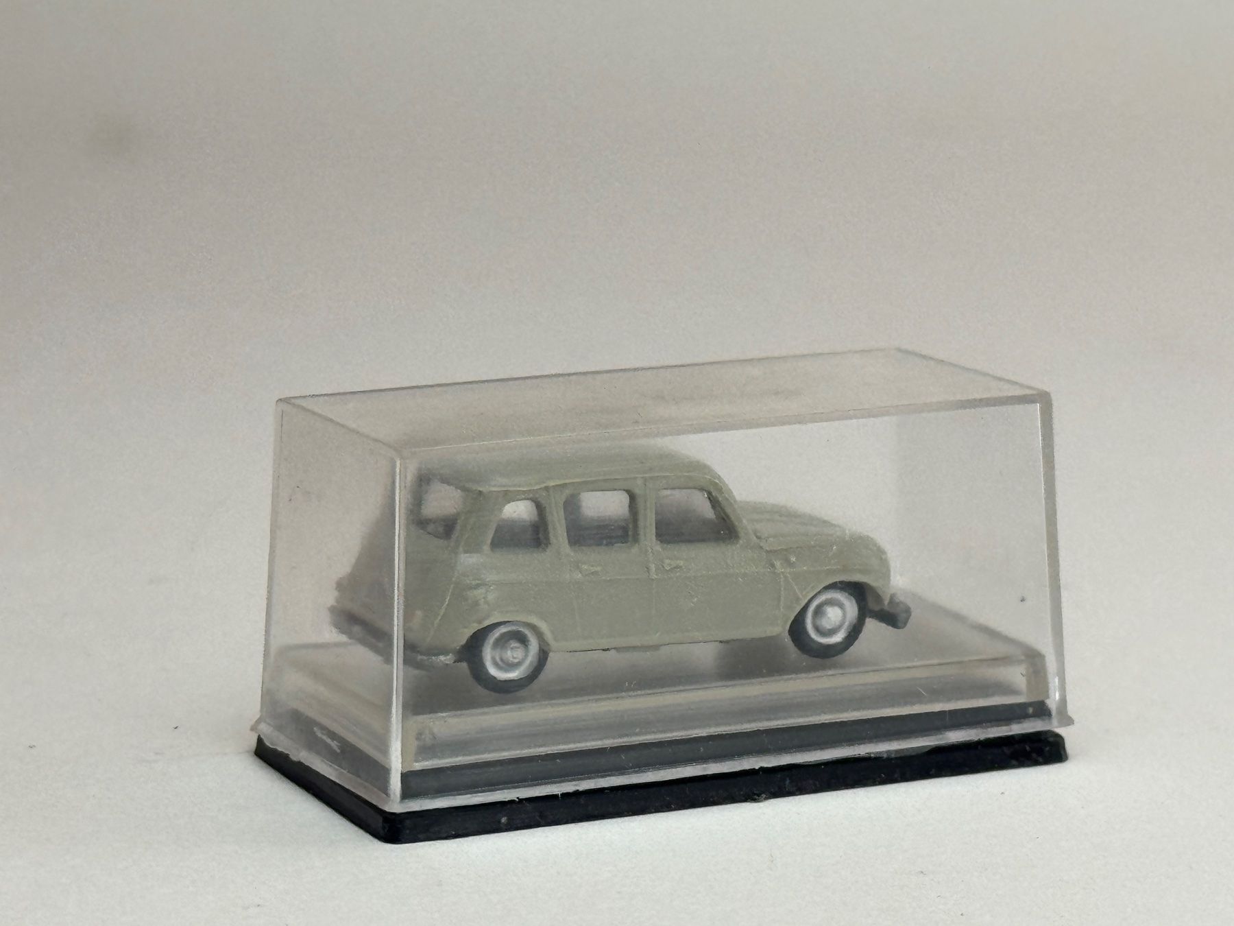 Eko Modellini d'auto: CH- EKO Renault 4 L graubeige Nr. 2047 – Usato da Elm venduto da Wikmtz 1