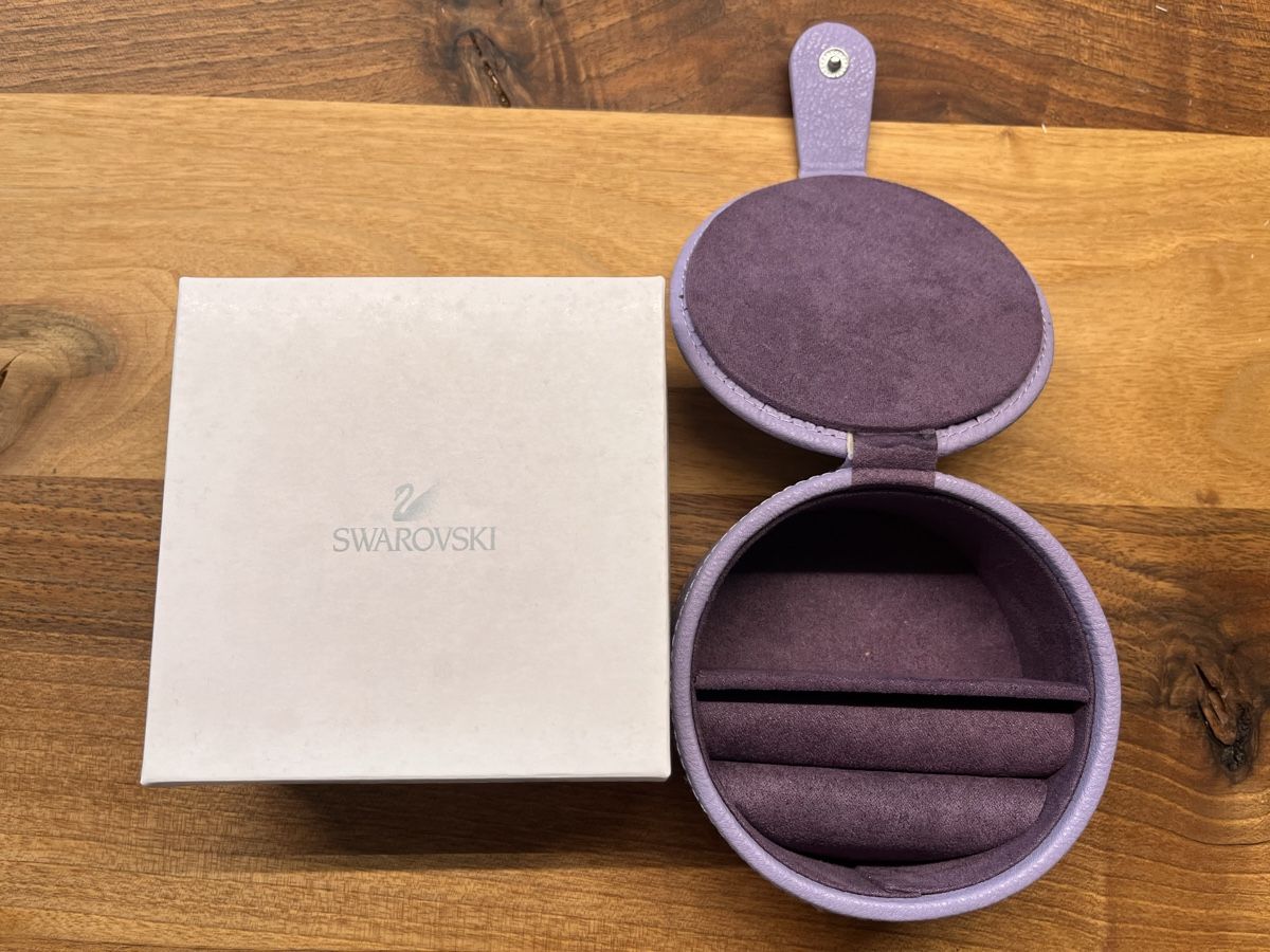 Portagioie: Schmucketui Swarovski Lila rund – Nuovo e nell'imballaggio originale da Au SG venduto da sam_m2fd 1