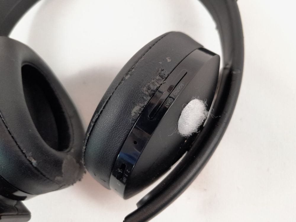 Sony Kopfhörer: SONY Playstation 4 Gold Kabelloses Headset – Gebraucht aus Richterswil von Restwert_Richterswil 5