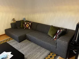Grosses grau meliertes Sofa