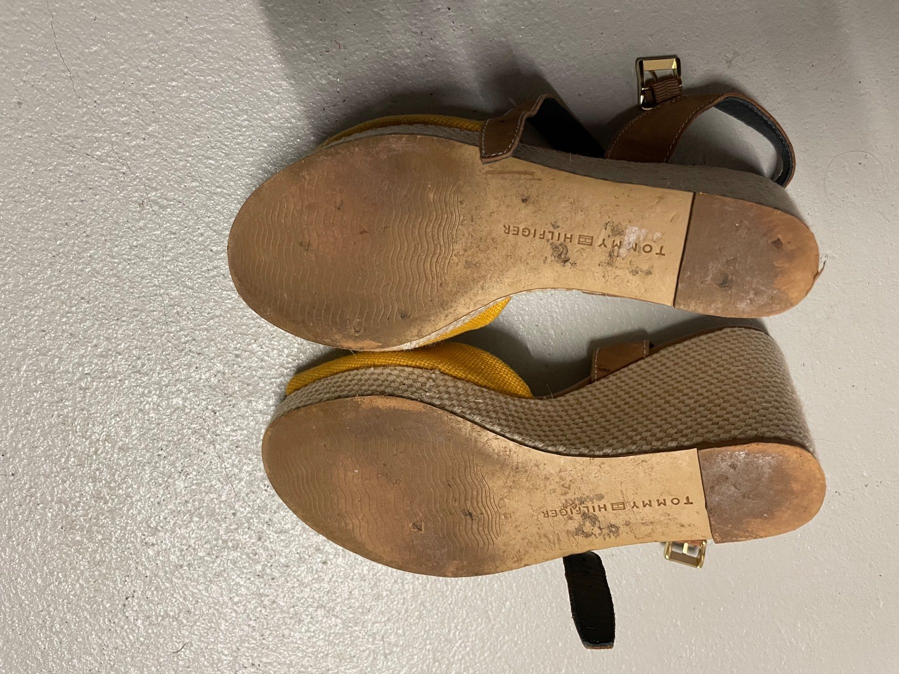 Tommy Hilfiger Damenschuhe: Keilsandaletten Tommy Hilfiger – Gebraucht aus Wallisellen von Rally68 3