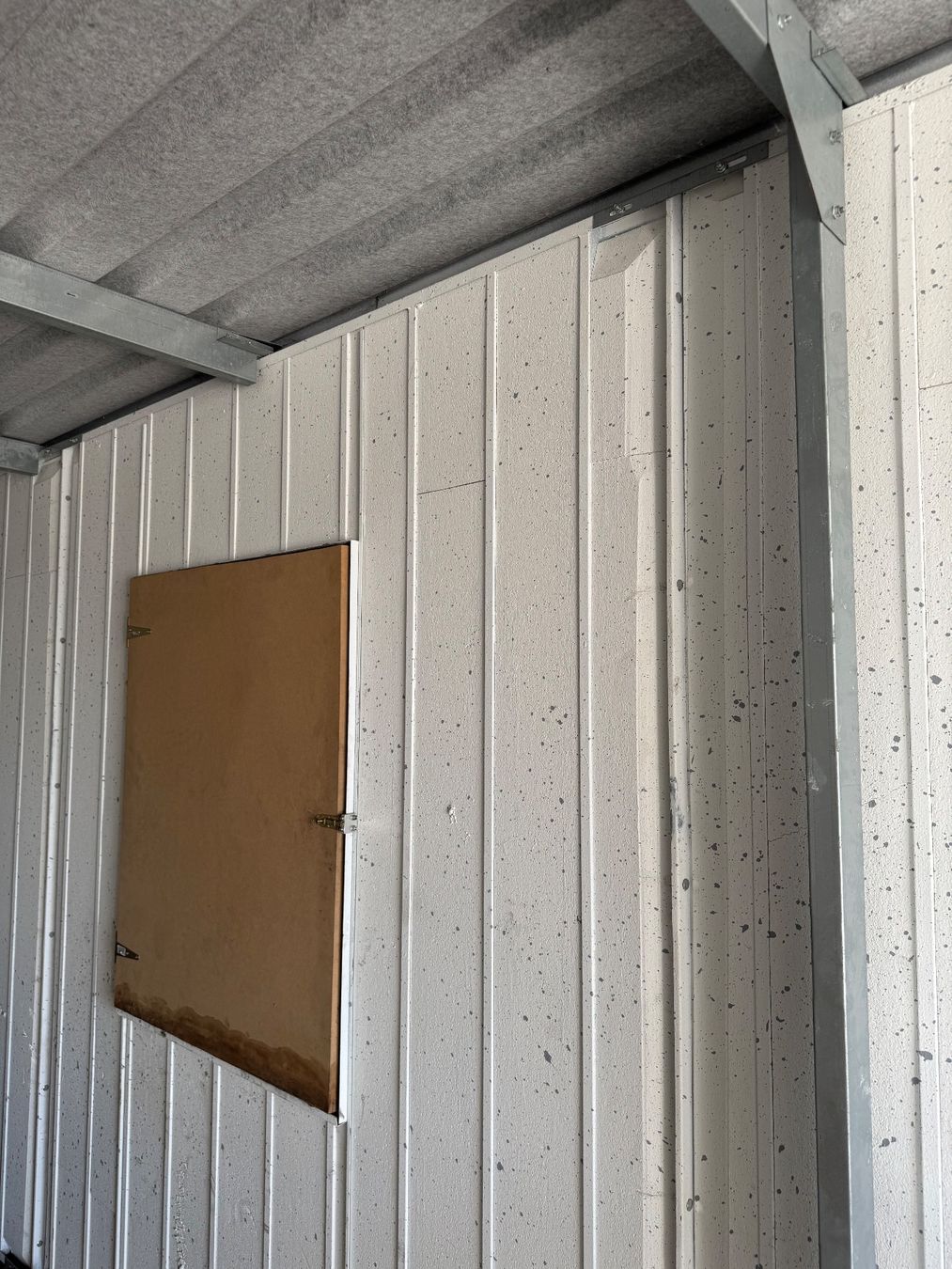 Rifugi: Fertiggarage in Stahlelement-Systembauweise – Usato da Mörschwil venduto da Y.Eberle 5