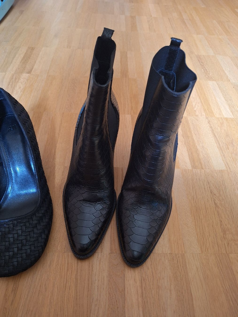 Scarpe da donna: Schuhpaket Grösse 40 – Usato da Riehen venduto da Mamestra