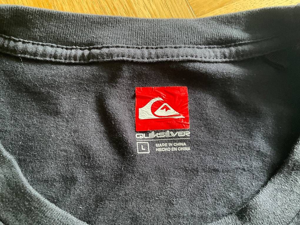 Quiksilver T-shirt: Quiksilver T-Shirt – Usato da huttwil venduto da care.b 2