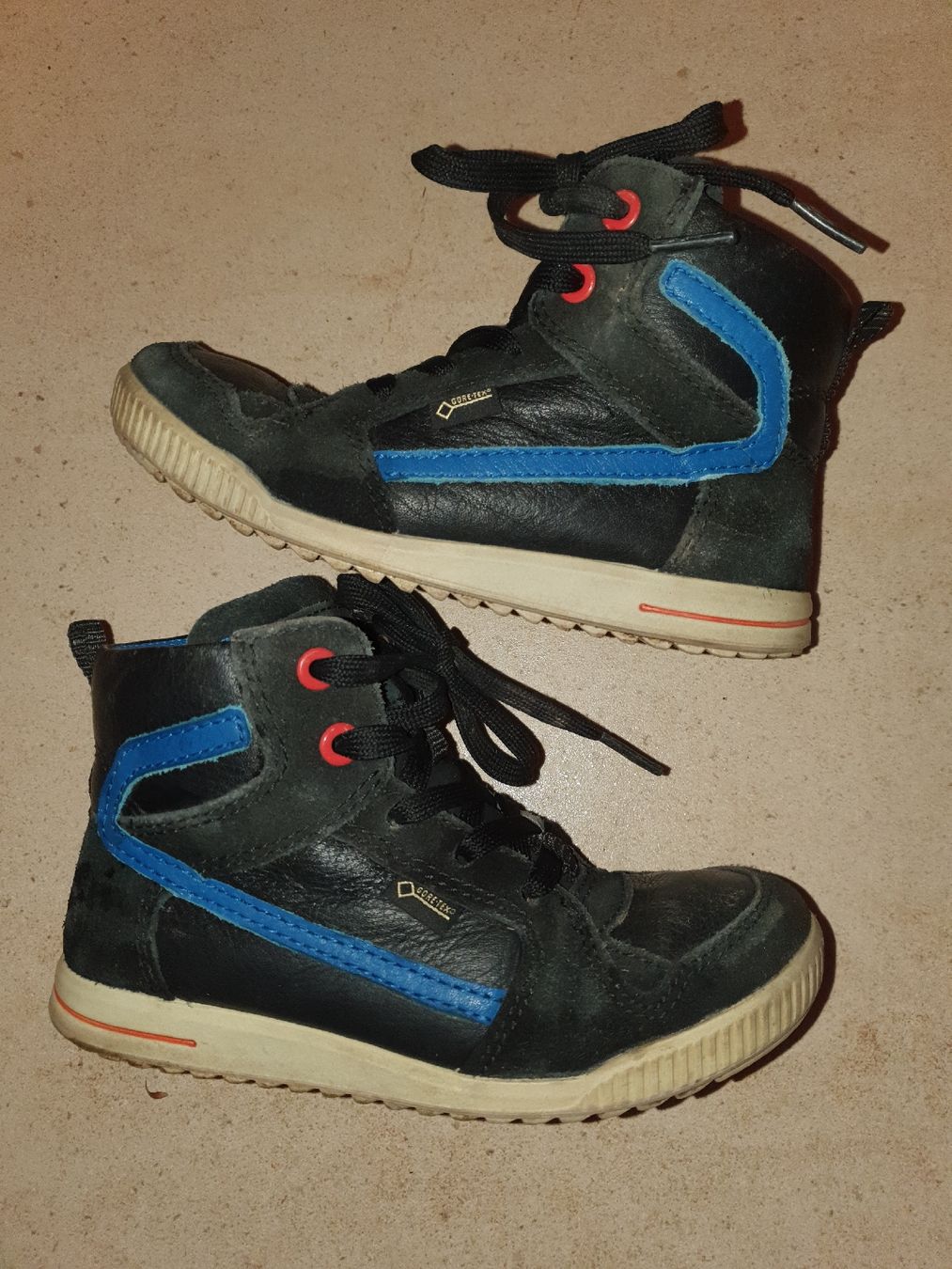 Ecco Scarpe per ragazzi: Halbhohe Ecco Lederschuhe Grösse 29 Goretex – Usato da Uetendorf venduto da Judi80 1