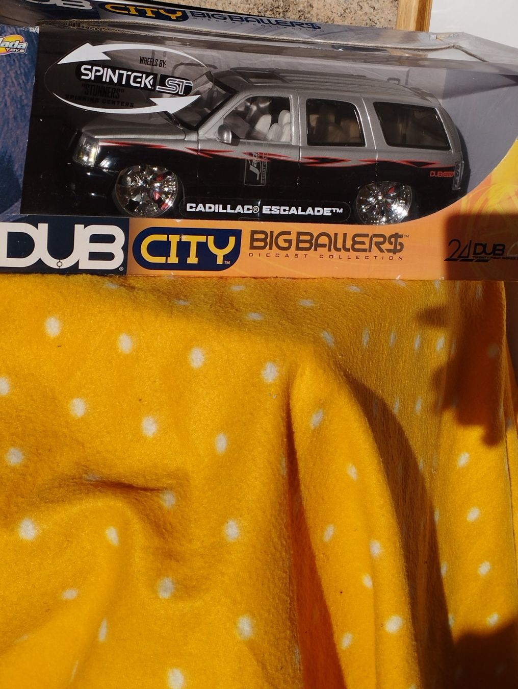 Jada Toys Modellini d'auto: Cadillac Escalade – Usato da Chur venduto da oriori