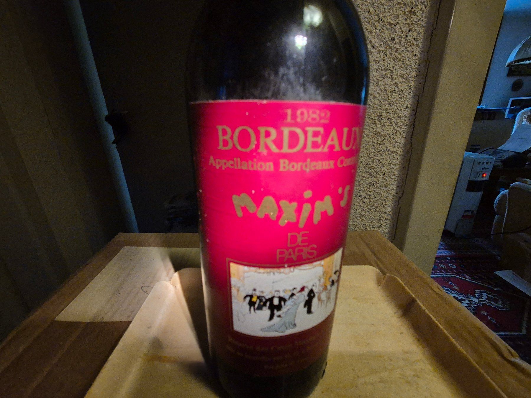Vins: Bordeaux Maxims de Paris 1982 – Neuf avec emballage d'origine à Kerzers par Rtvjohner 1