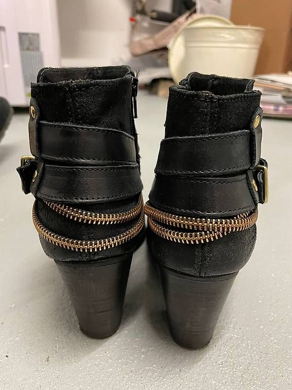Scarpe da donna: Damen Stiefel Leder Gr 38 – Usato da Boppelsen venduto da WIB77 2