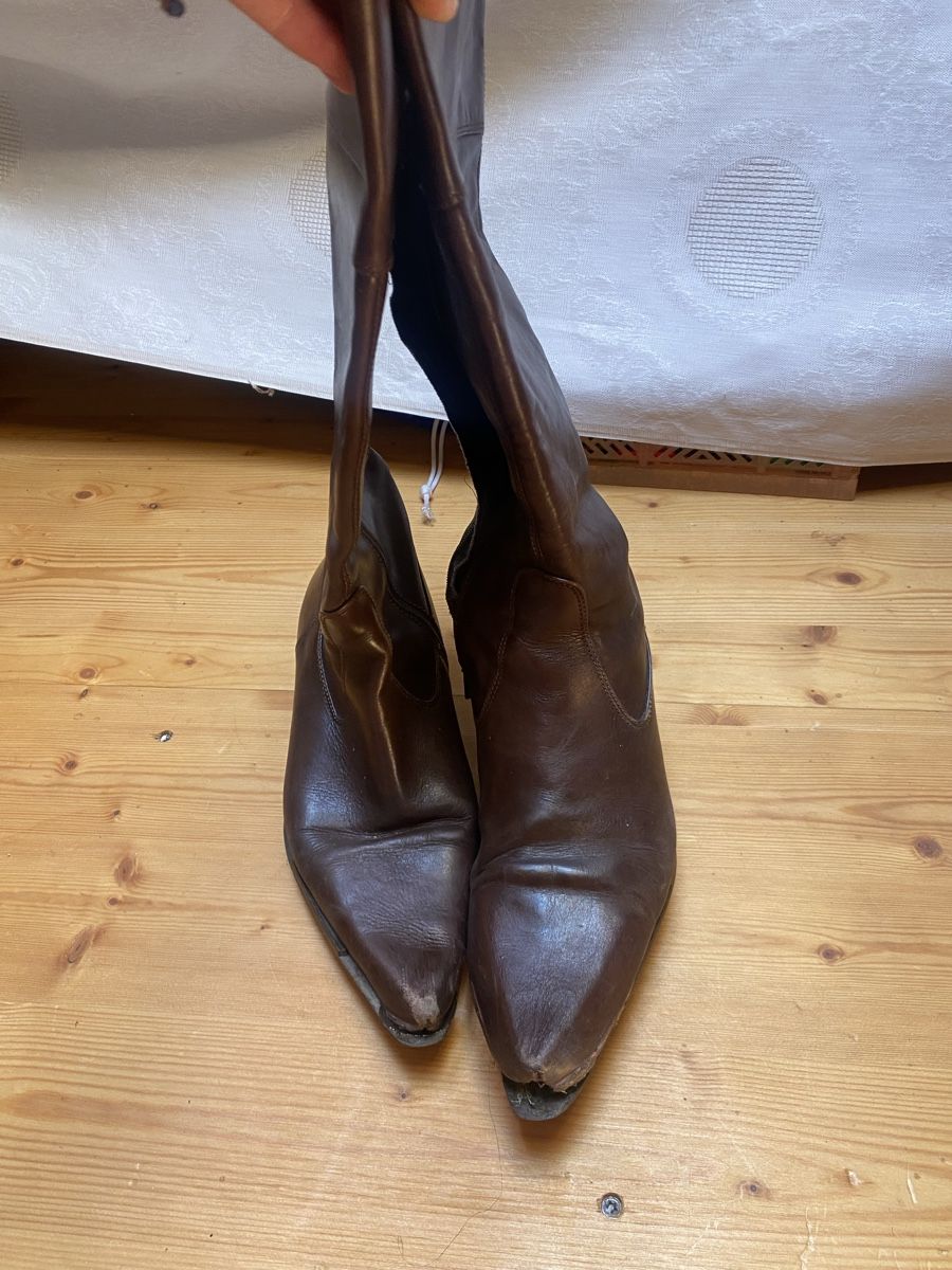 Chaussures femmes: Lederstiefel Spitzig Vintage – D'occasion à Rehetobel par Norea69 1