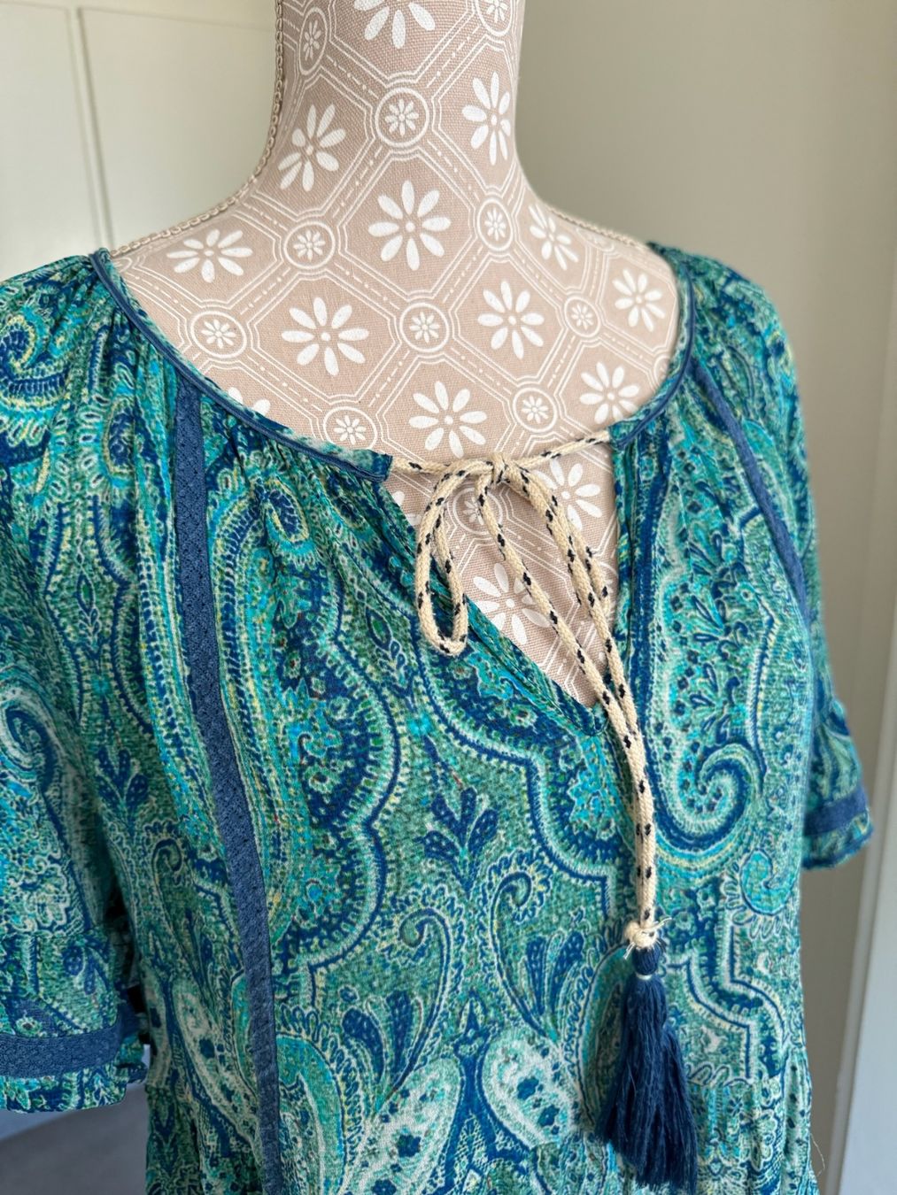 Nile Robes: Nile - robe - M – D'occasion à Sion par accroshoes 3