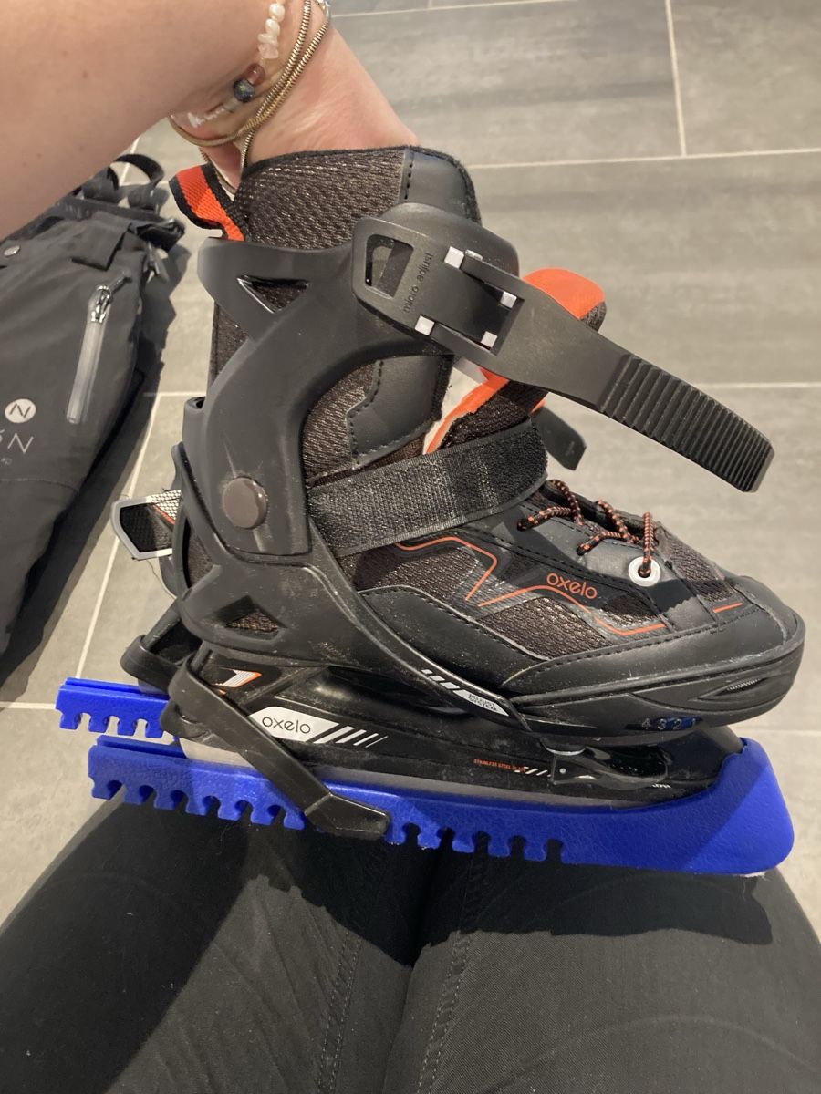 Pattini da ghiaccio: Schlittschuhe gr. 29 - 32 – Usato da Bauma venduto da ladygaby 1