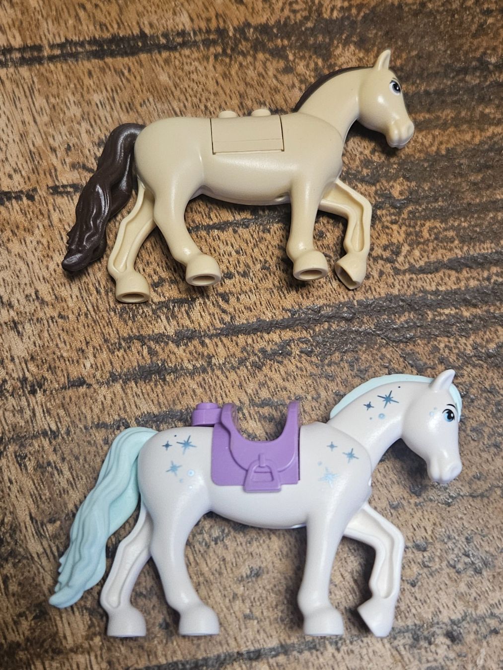 Lego Kit di costruzioni: lego figurine lot de 2 chevaux – Usato da Confignon venduto da Ecrofigs 3