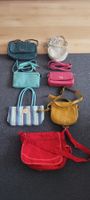 Satz von 7 Handtaschen