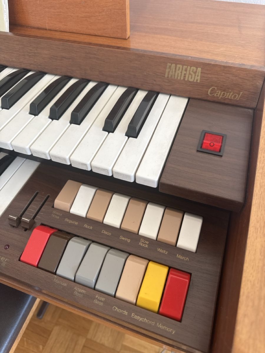 Musikinstrumente: Vintage Farfisa Capitol Organ with Bench – Gebraucht aus Lugano von cua_mh2g 2