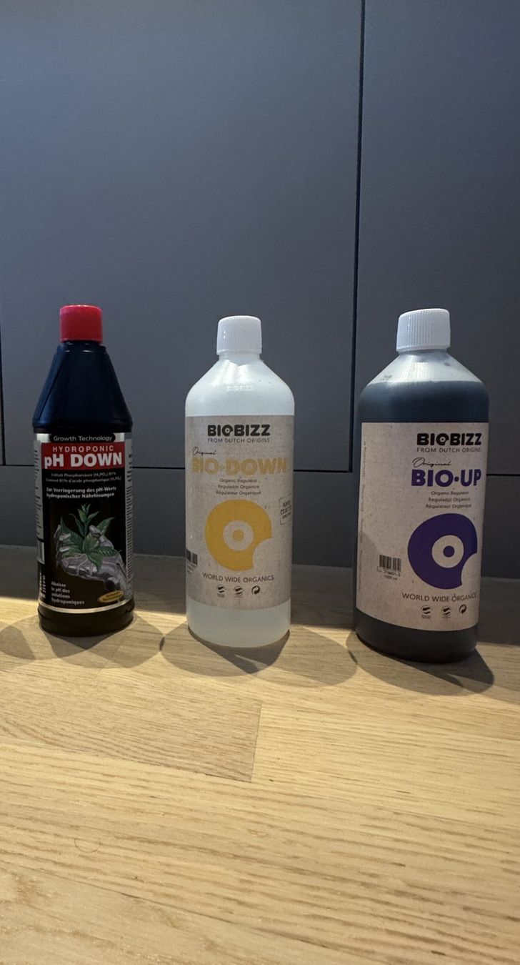 Sonstiges: Hydroponik pH Set 3x1L BioBizz Bio-Up Bio-Down + pH Down – Gebraucht aus Turgi von adr_p5wl