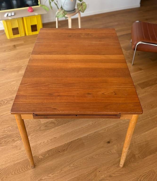 Tables: Table à manger scandinave Teck et Hêtre – D'occasion à Genève par Projetdarma 2