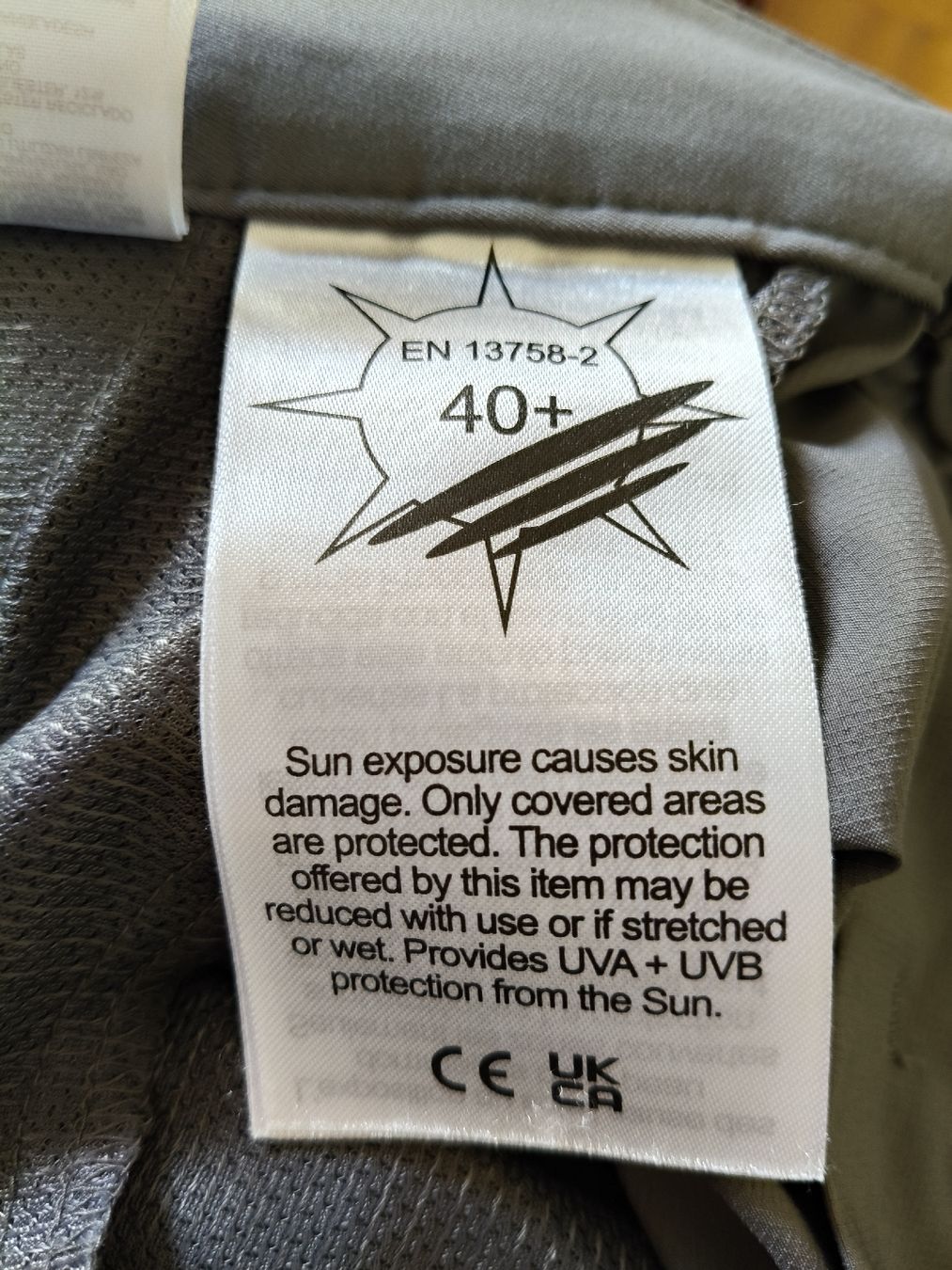 Columbia Pantaloni: Pantalon de trekking Columbia, transformable, taille 42 – Nuovo (secondo la descrizione) da Petit-Lancy venduto da Elissouche 3