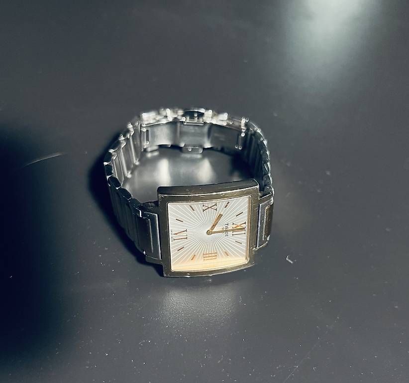Uhren: Tissot Damen Herren Uhr – Gebraucht aus Hüttwilen von Priska014 1