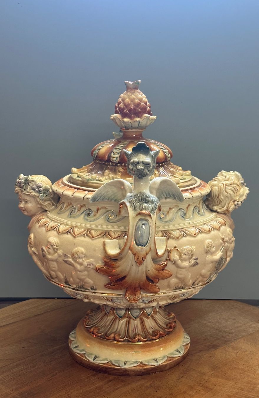 Vasen & Gefässe: Prunk-Terrine / Deckelvase – Capodimonte-Stil – Gebraucht aus Otelfingen von Yossi-68 1