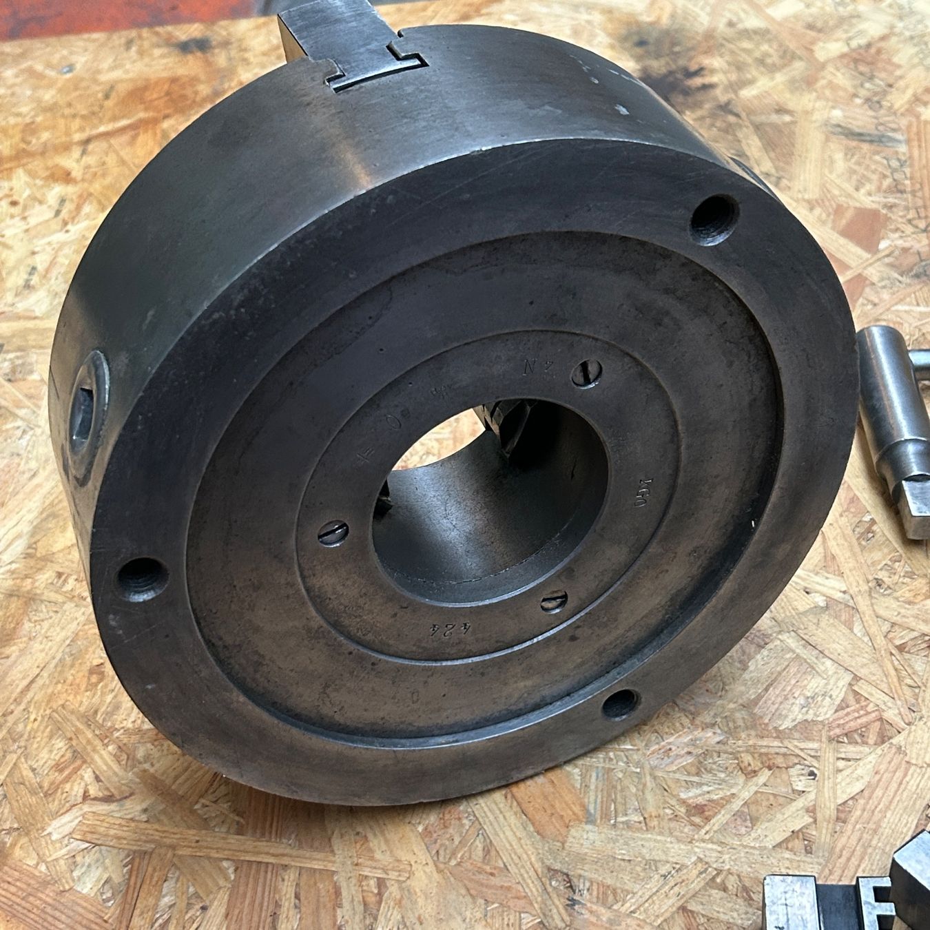 Tutti gli attrezzi: Dreibackenfutter Arowa D240 mm – Usato da Untersiggenthal venduto da sinamoll 3