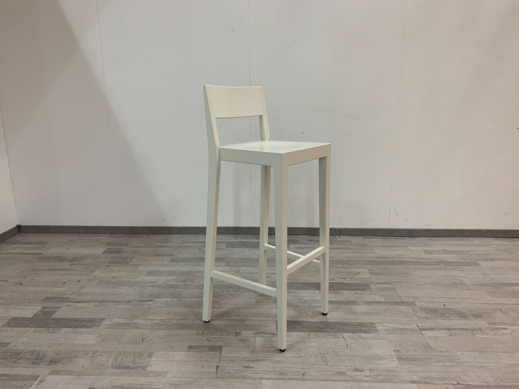 Horgen Glarus Hocker: Horgenglarus Barhocker miro 11-400, weiss – Gebraucht aus Zürich von ZuercherBrockenhaus