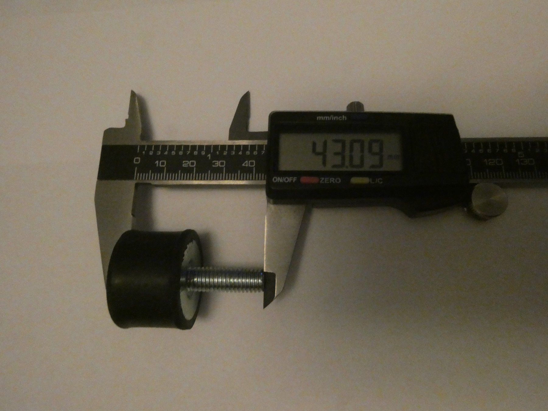 Metall- & Schlosserei Sonstiges: Schwingungsdämpfer M8 ( 4Stk. ) – Neu (gemäss Beschreibung) aus Fulenbach von Hach0 3