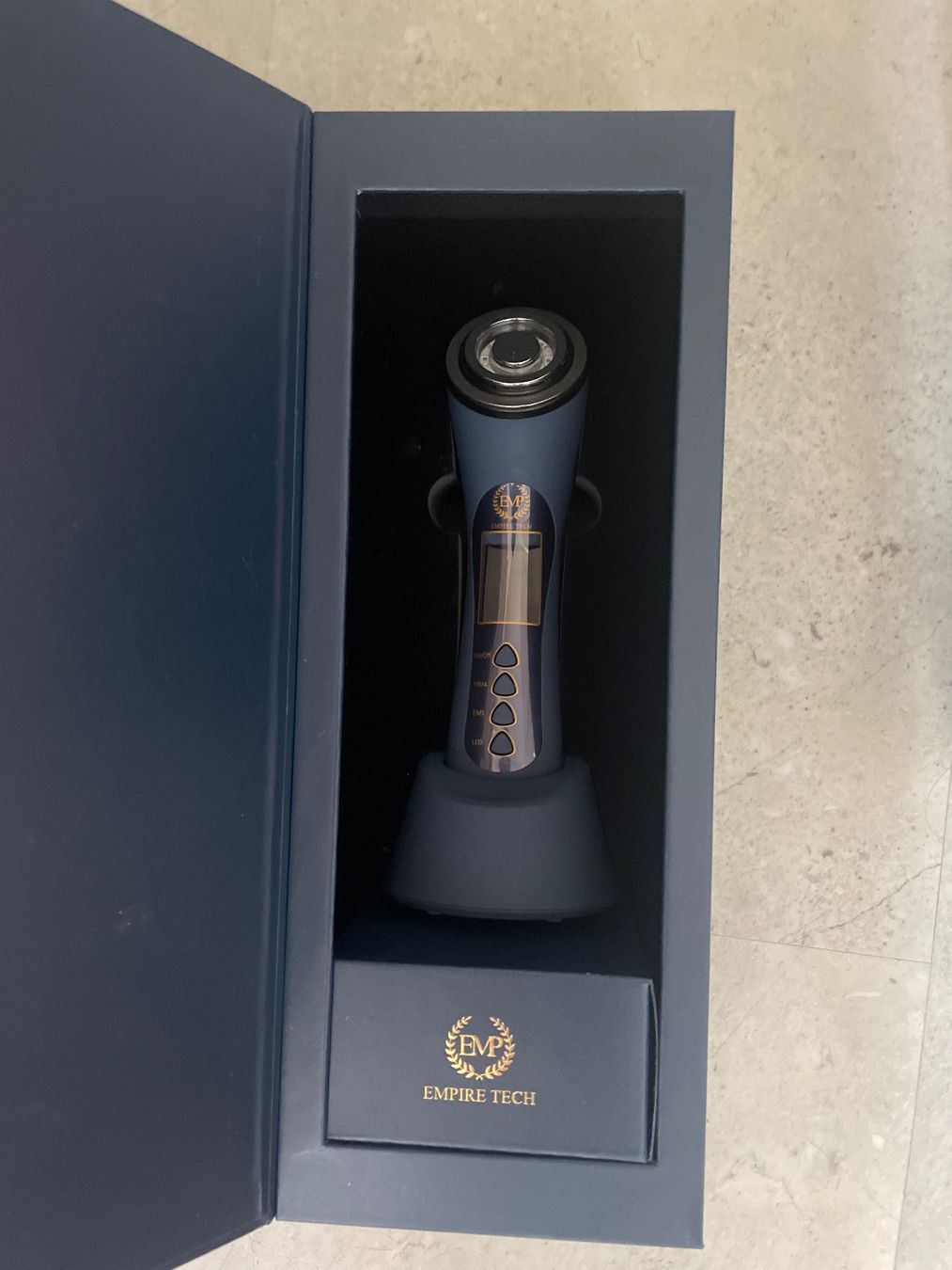 Gesichtspflege: EMS Hautpflegegerät Empire Tech Marvelous – Gebraucht aus Zürich von elischo 3