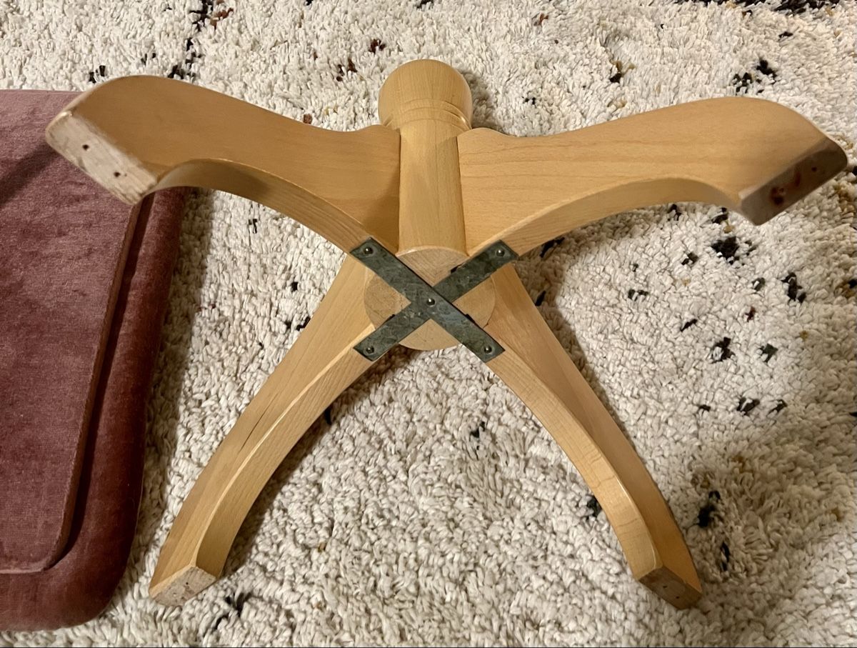 Sgabelli: Vintage Klavier Hocker mit Polster – Usato da Hunzenschwil venduto da Madachica 9