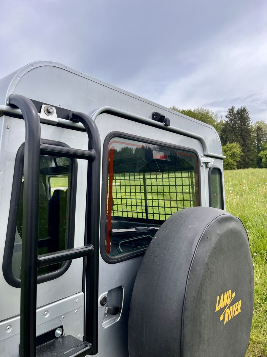 Land Rover Automobili: Land Rover Defender – Usato da Fruthwilen venduto da bodensee_manufaktur 2