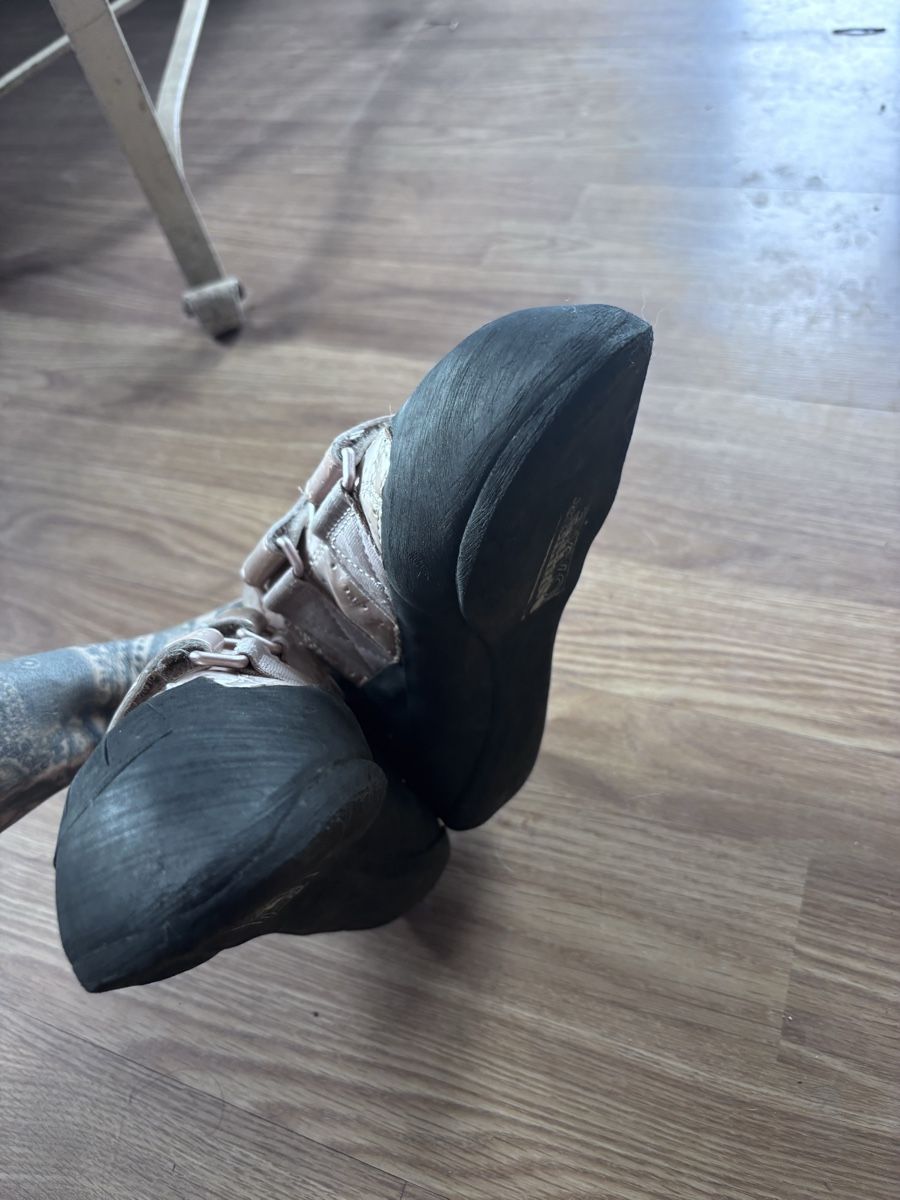 La Sportiva Scarpe da donna: So ILL chaussons de grimpe – Usato da Glion venduto da carolineMV 4