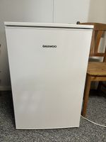 Daewoo Kühlschrank mit Gefrierfach – neuwertiger Zustand