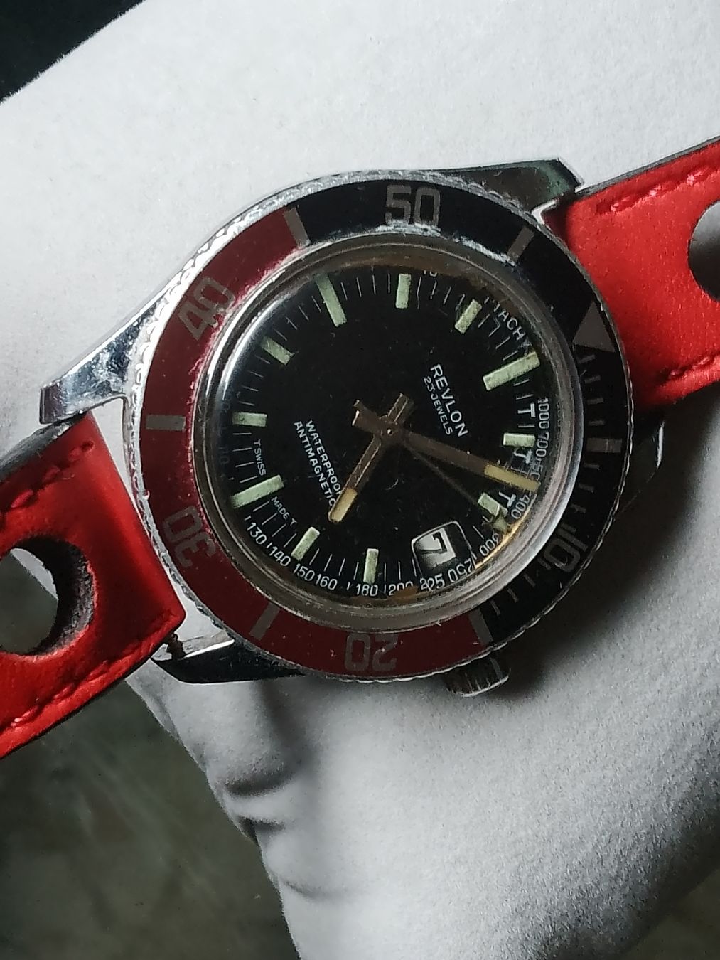 Swiss Orologi: Revlon Diver's Sub Vintage 39mm läuft  – Usato da Agno venduto da sam2608 2