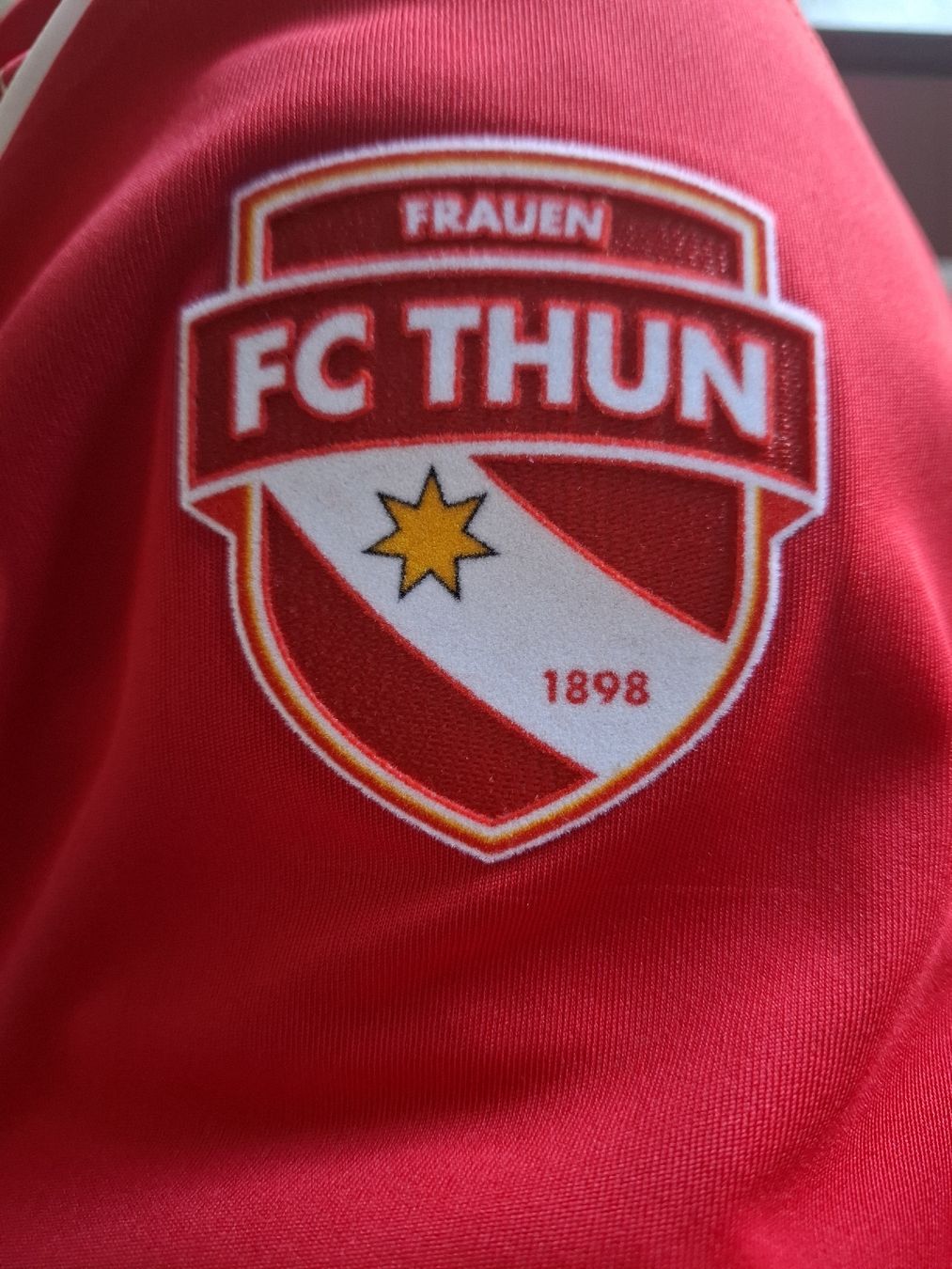 Leibchen & Hosen: FcThun Trikot Grösse M – Neu (gemäss Beschreibung) aus Steffisburg von Rexi2 3