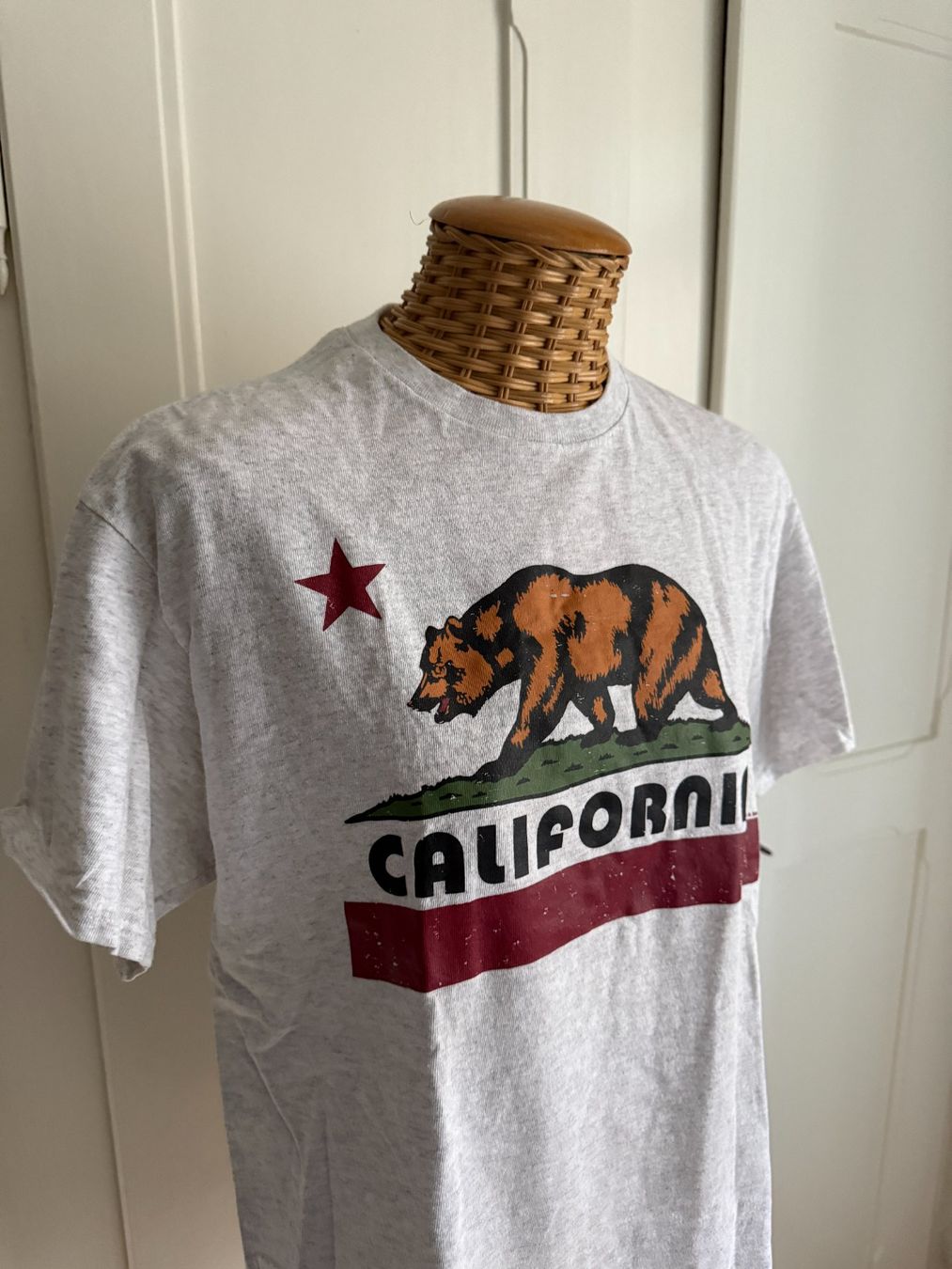 MLB T-shirt: California T-Shirt hellgrau meliert M – Usato da Zürich venduto da Diazaio 1