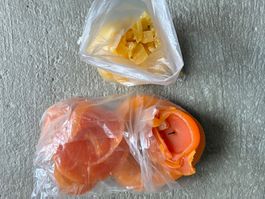 Kerzenwachs Reste, orange u. gelb zus. knapp 1Kg