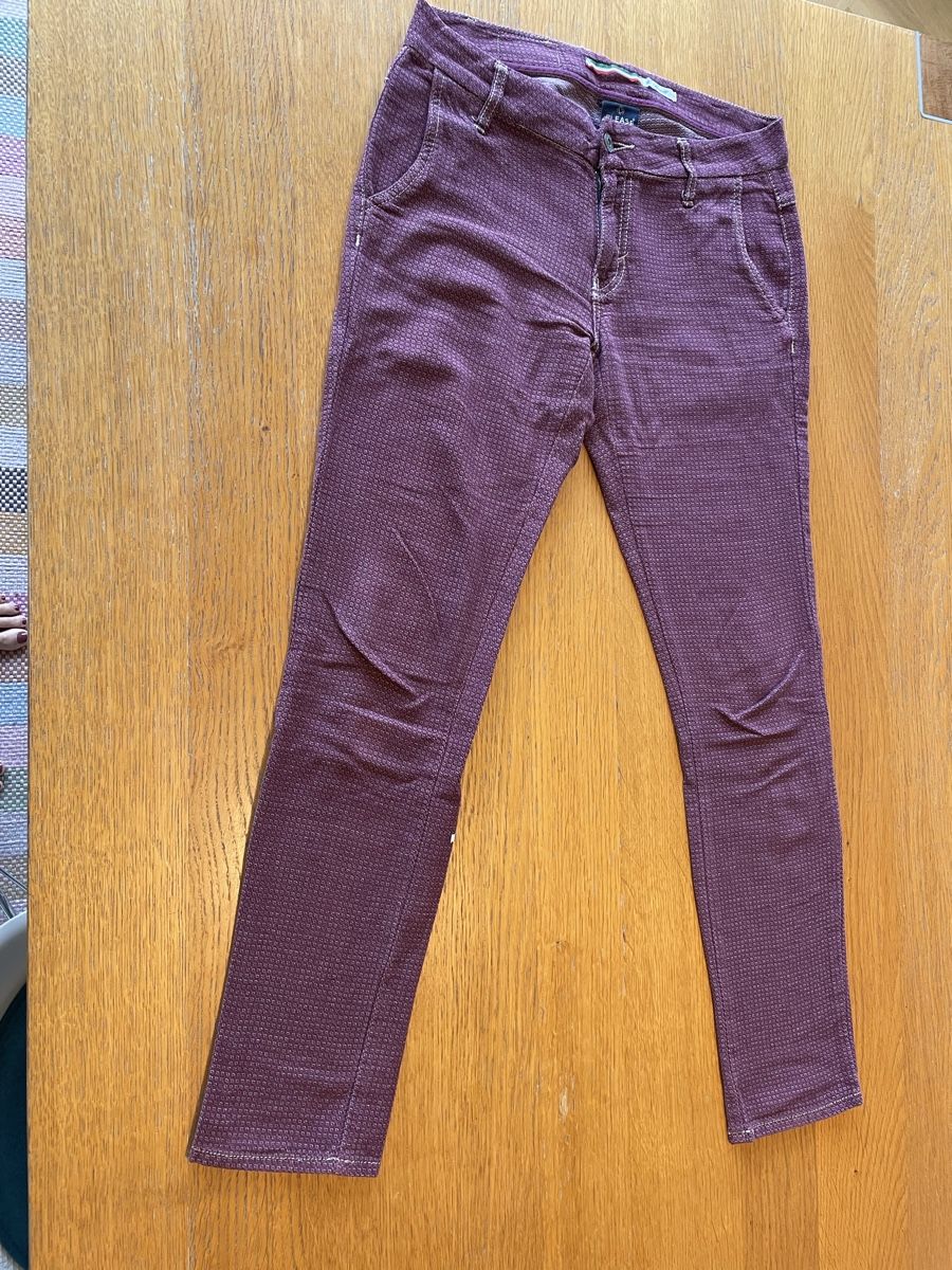 Please Jeans Hosen: Please Hose, Burgunderrot – Gebraucht aus Basel von CCRosa 2