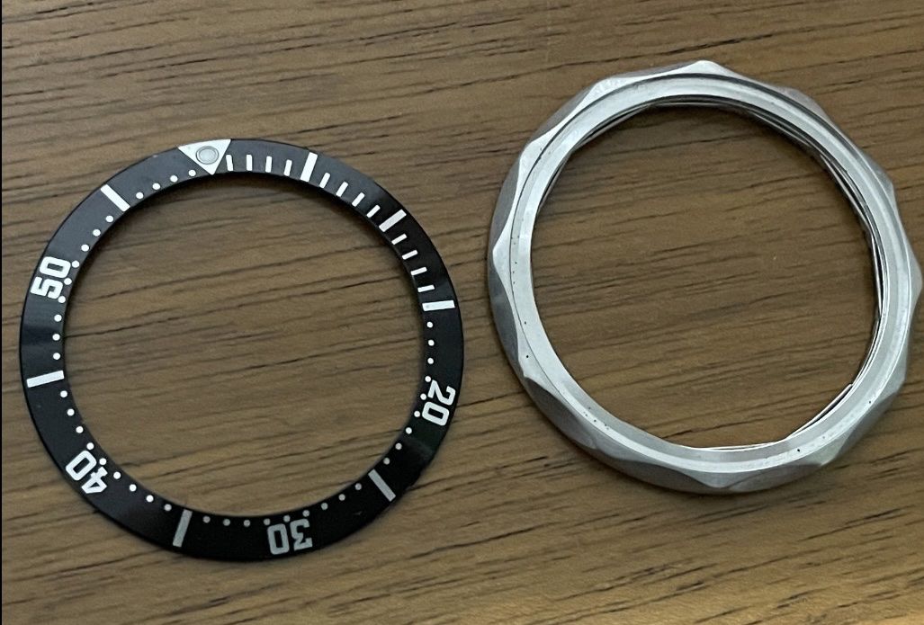 Omega Uhren: Lünette Omega Seamaster Chrono Professional – Neu (gemäss Beschreibung) aus Rüti ZH von Oldexplorer 1