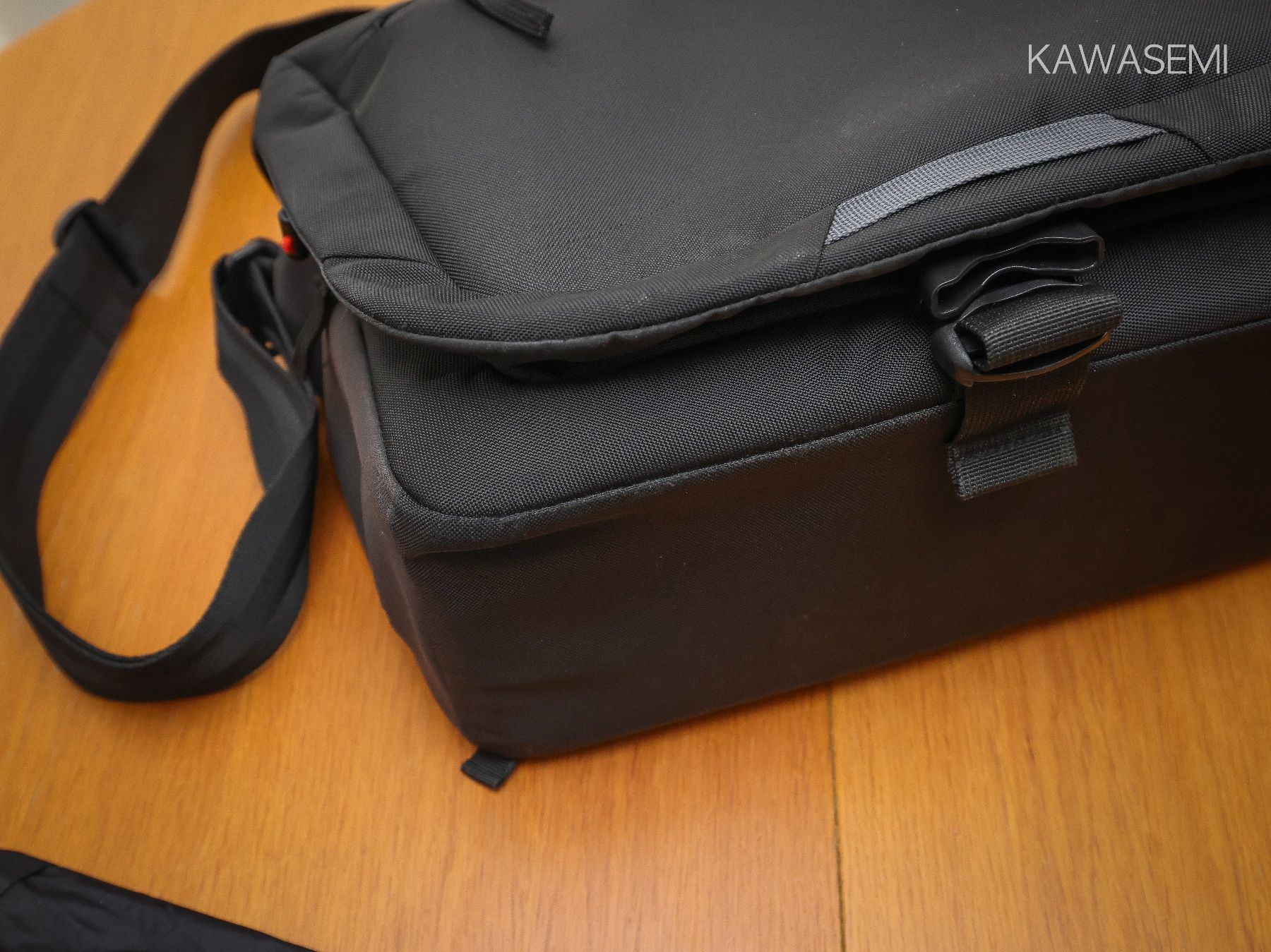 Borse: Kameratasche Advanced Messenger M III Schwarz – Usato da Basel venduto da Kawasemi 6