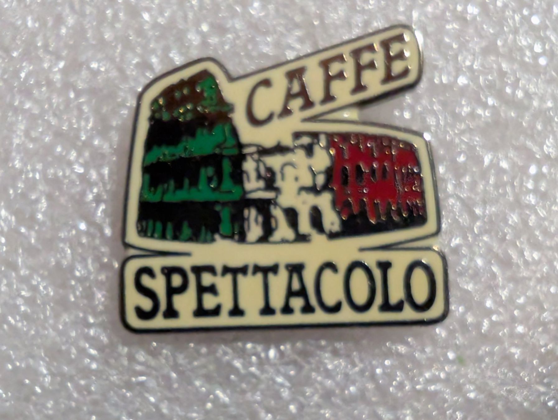 Placchette & Badge: Ansteckpin 283: Caffe Spettacolo – Usato da Oppligen venduto da Pin-Fall-Shop