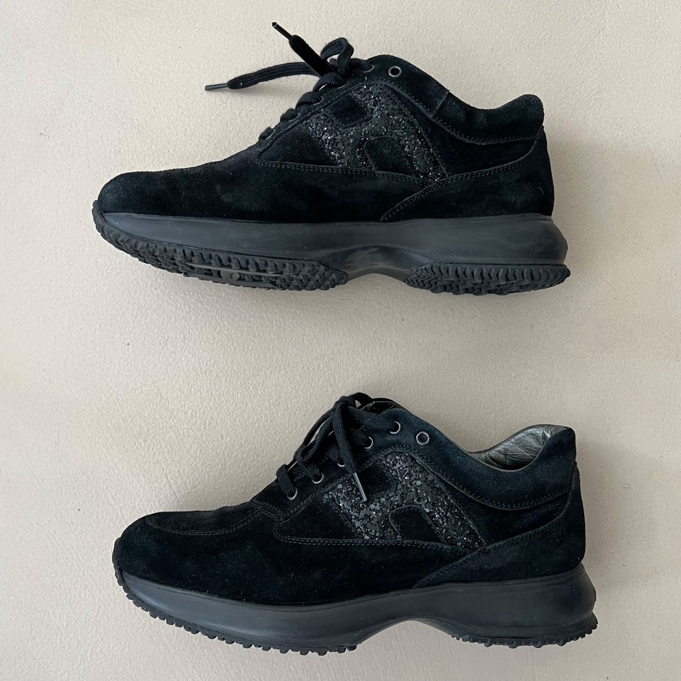 Hogan Scarpe da donna: HOGAN Interactive Sneakers 🖤 – Usato da Zürich venduto da ClosetQueen 1