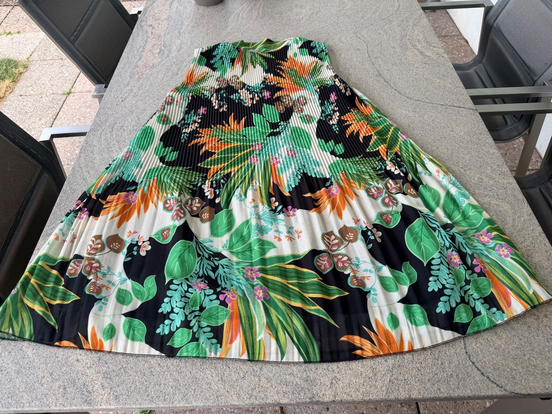 Kleider: Sommerkleid - NEU – Neu (gemäss Beschreibung) aus Geroldswil von Jeremy11 4