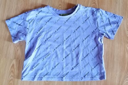 T-shirt, top, haut, pull
