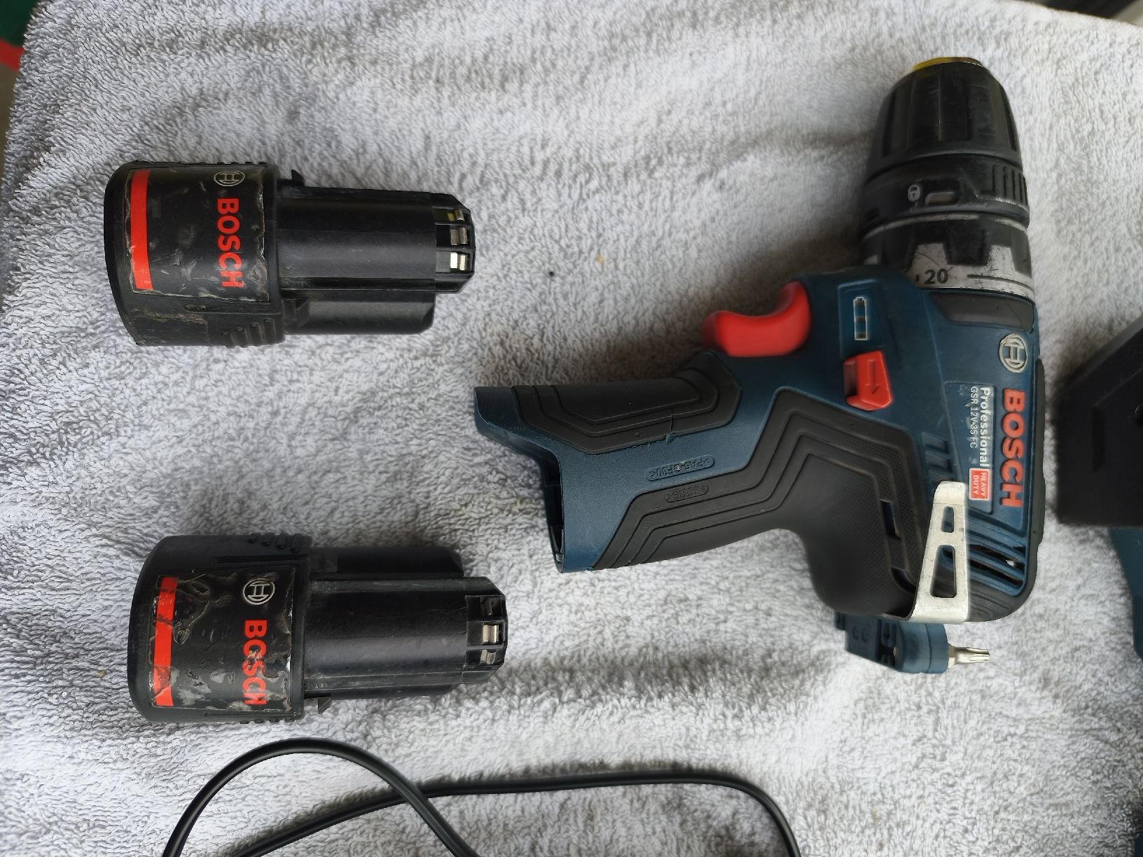 Bosch Alle Werkzeuge: Bosch Akku Set mit Radio – Gebraucht aus Recherswil von Sruscha58 4