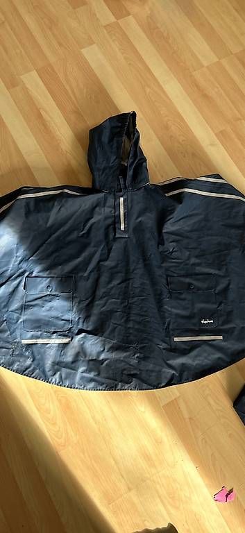 Giacche & Cappotti: Veste pour pluie 140 – Usato da La Chaux-de-Fonds venduto da tuoro25