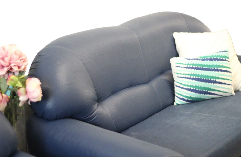 Sofas: 2 - Sofa dunkelblau Kunstleder – Gebraucht aus Zürich von con_pz52 1